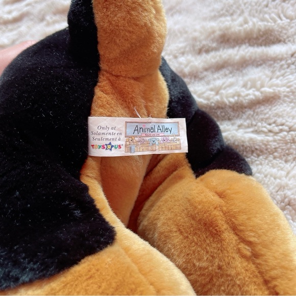 Toys R’ Us Animal Valley Rottweiler Plush 🐶🖤🔲 - Picture 6 of 7